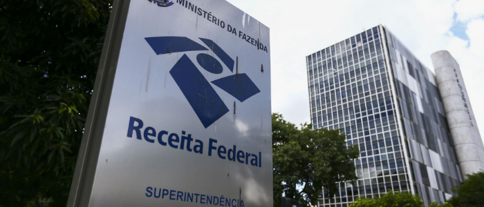 Receita federal atualiza as regras do adicional ao frete para a renovação da marinha mercante e da taxa de utilização do mercante